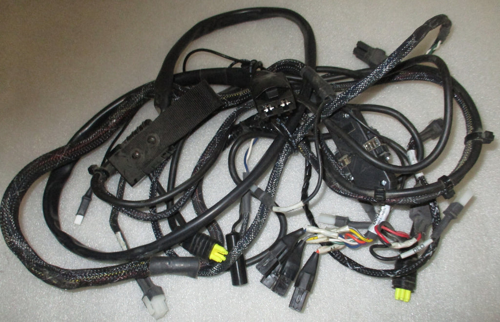 QUICKIE EXPERINCE POWER WHEELCHAIR LO OF CABLES