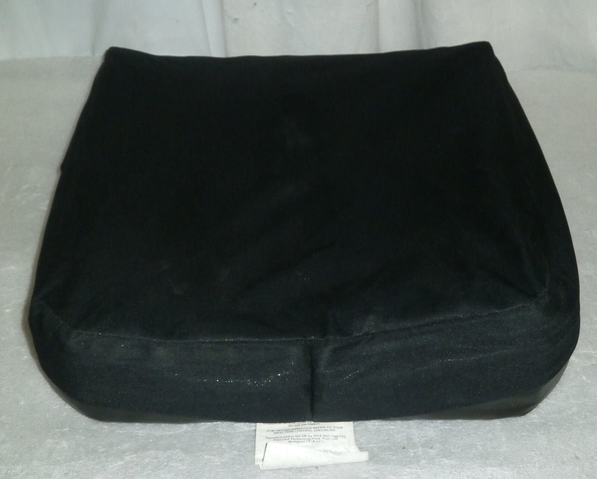 INVACARE MATRX FLO-TECH CUSHION CA38960 WA 16X16" POLYURETHANE FOAM WITH COVER