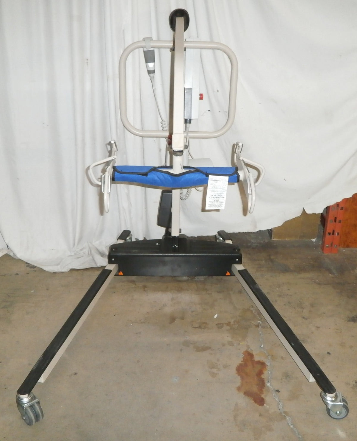 INVACARE RELIANT 600 FLOOR LIFT RPL600-2 VERY GOOD WORKING CONDITION