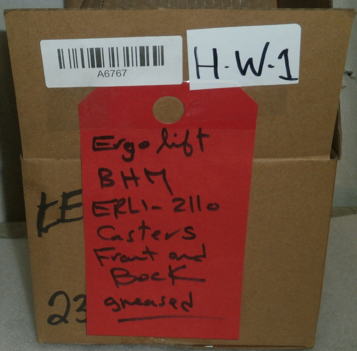 LOT OF 4 ERGO LIFT BHM ERLI-2110 CASTERS FRONT AND BACK W/ GREASED