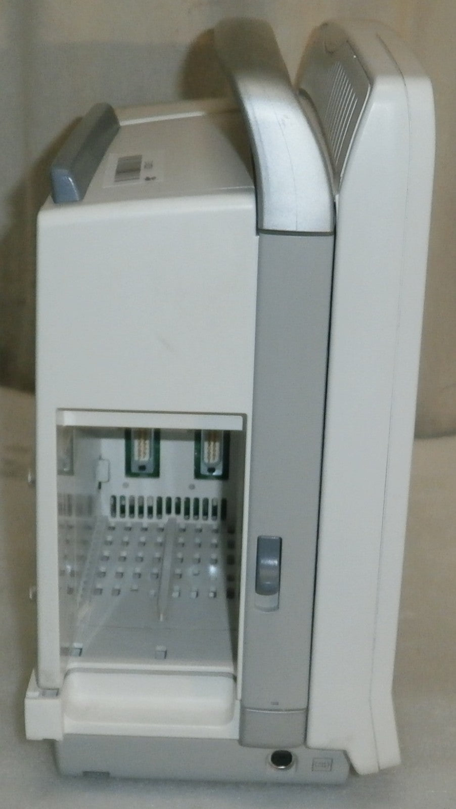 GE Healthcare CARESCAPE B650 Monitor 6ICU 6NIC