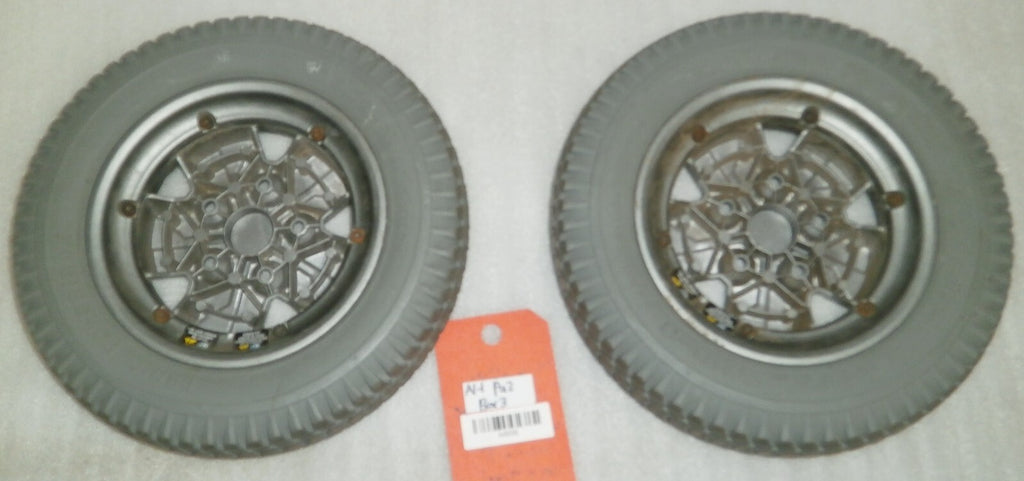 SET OF 2 QUANTUM Q6 EDGE WHEELS PRIMO POWERTRAX 3.00-8 VERY GOOD CONDITION
