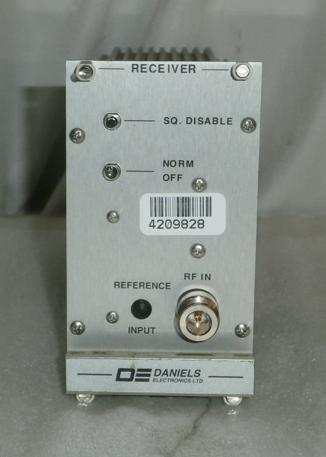 DANIELS ELECTRONICS UR-3H420-SW RECEIVER