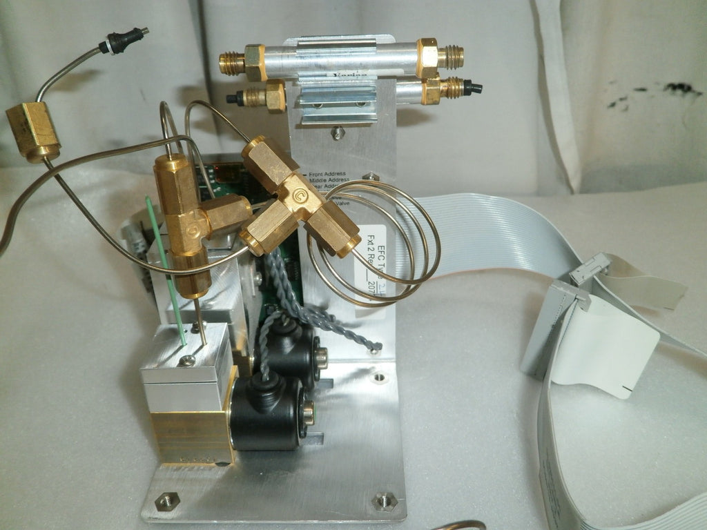 VARIAN CP-3800 CHROMATOGRAPH EFCTYPE 24-20734 USED AS PHOTO