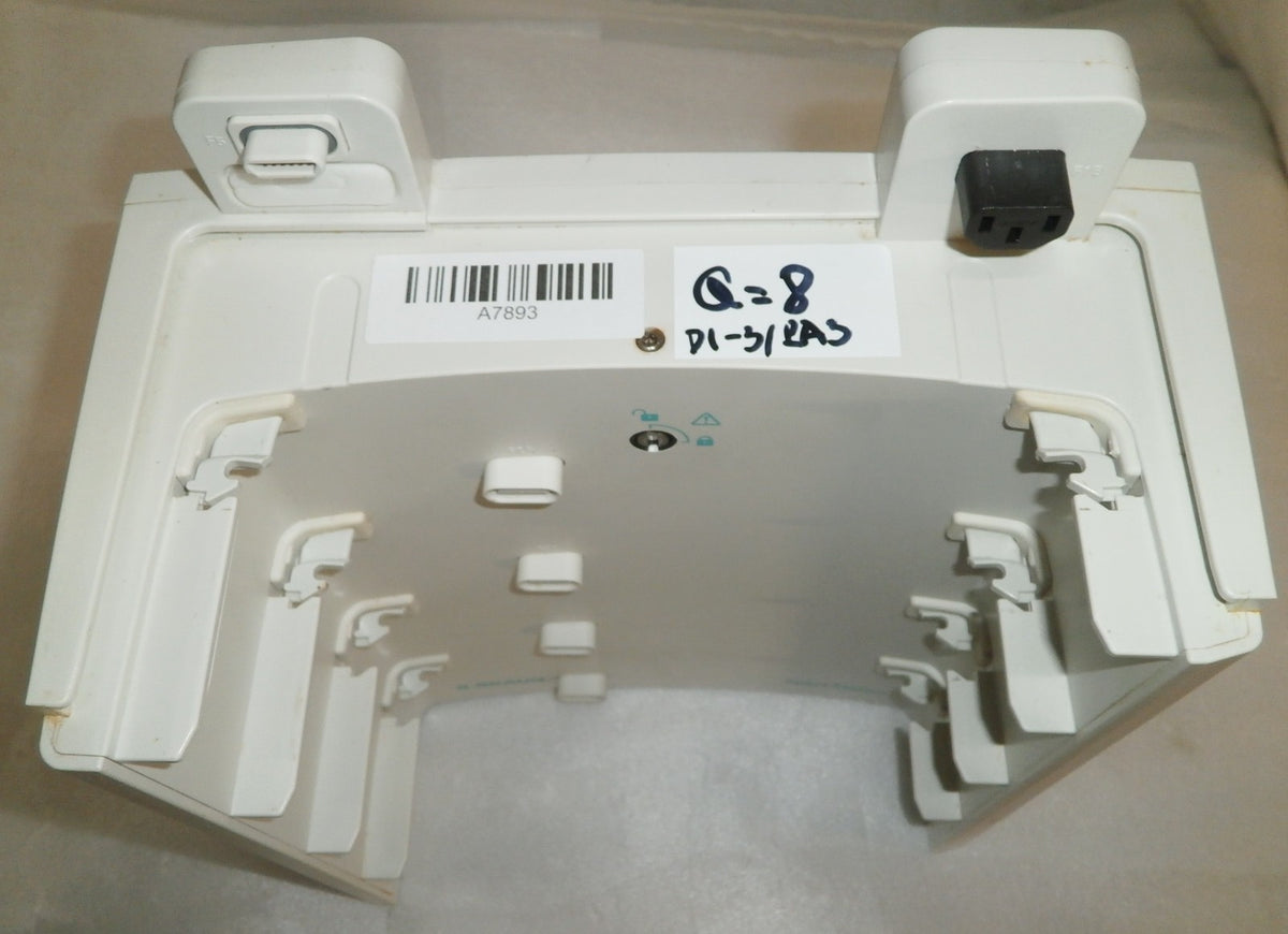 B BRAUN SPACE STATION 8713140 DOCKING STATION WITHOUT HEAD