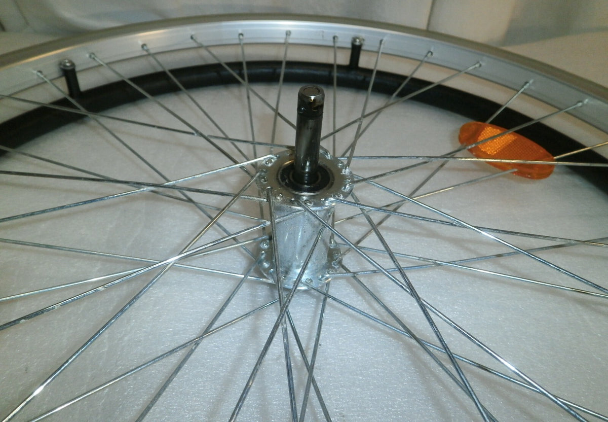LOT OF 2 BREEZY RUBIX 2 WHEELS 23" SOLID VERY GOOD CONDITION