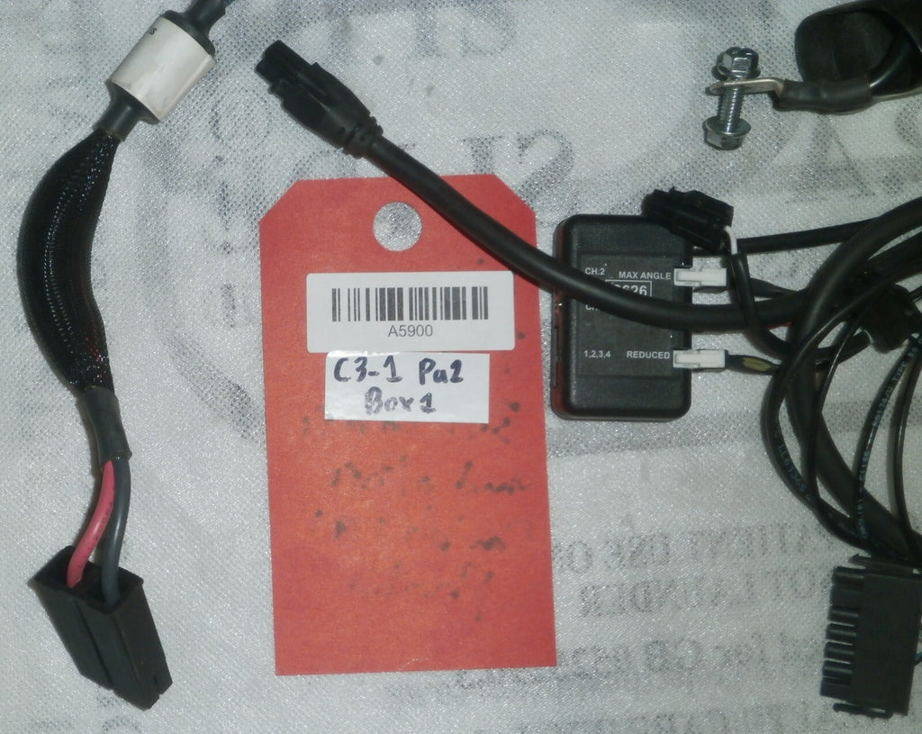 Invacare TDX-SP2 Battery Cables C626 and Other Cables 10085475 as Photo