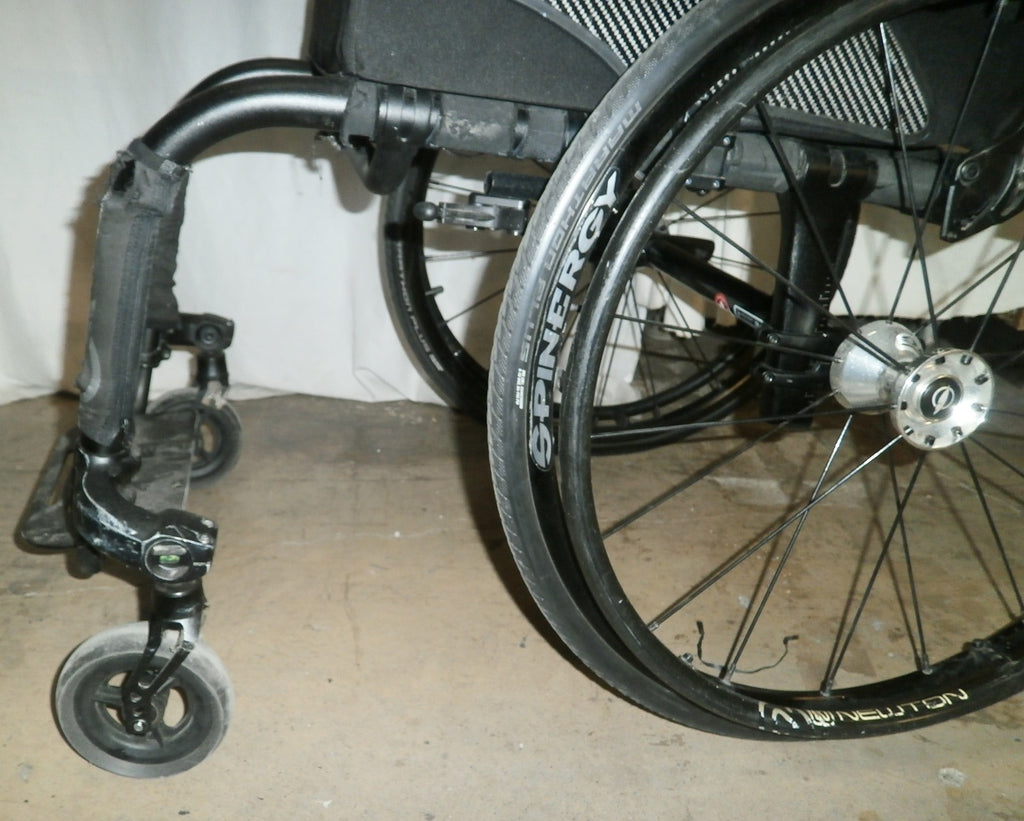 2022 18" MOTION APEX WHEELCHAIR RIGID w/ 23" SPINERGY WHEELS