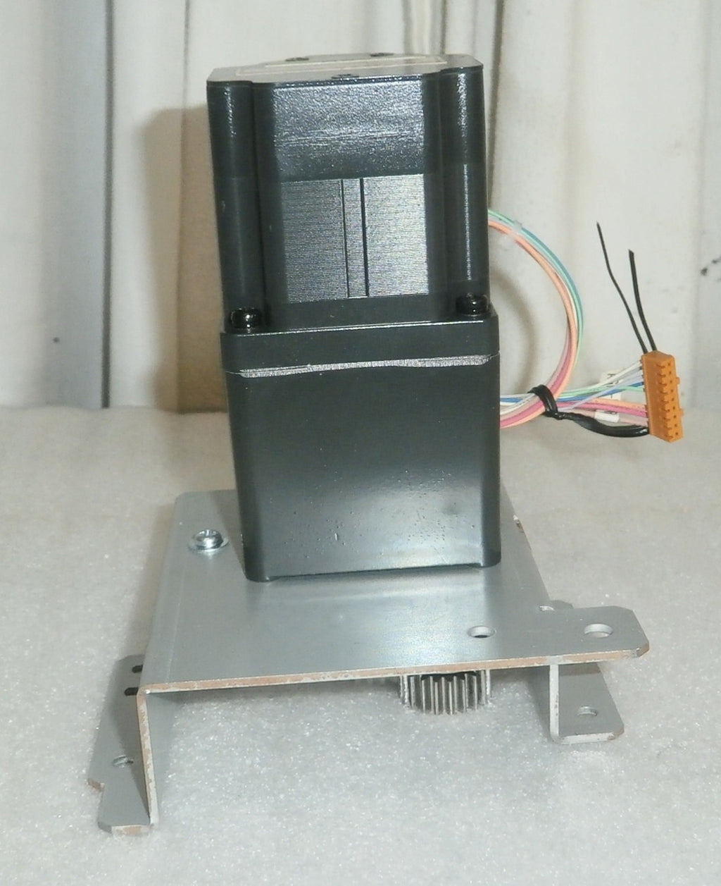 NIDEC Servo FH6BF40N-302 Brushless DC Motor w/ Base as Photo