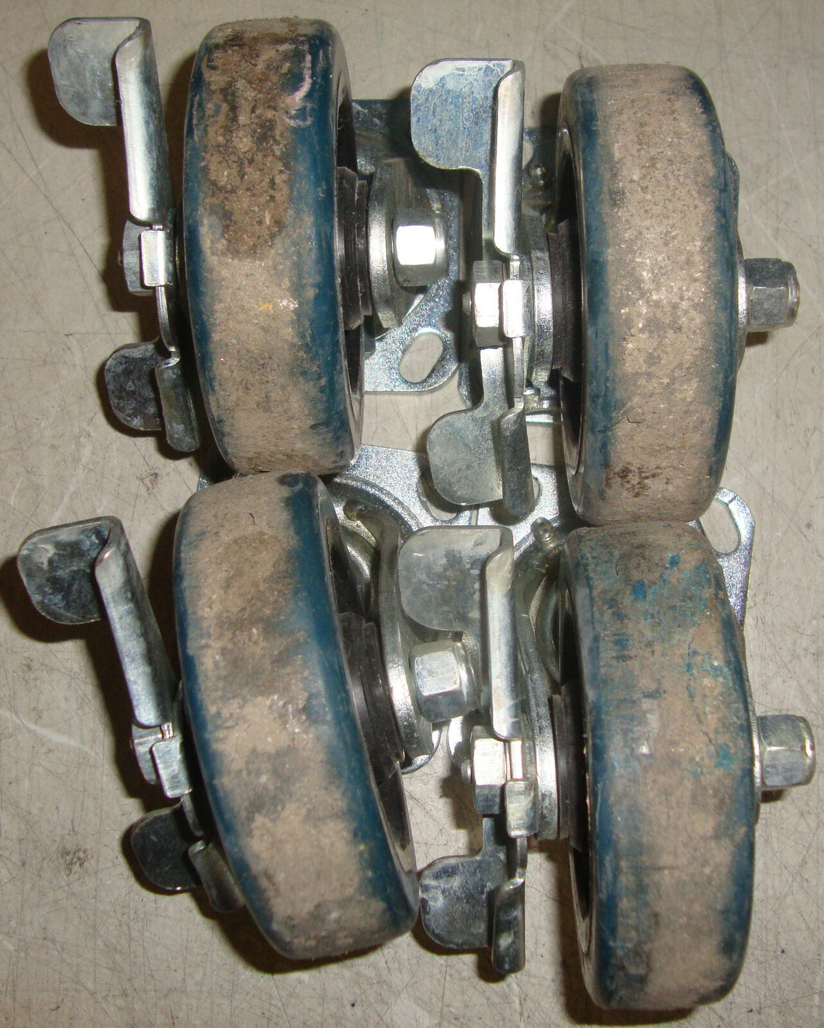 XL48 ULTRASONIC CLEANING SYSTEM CASTERS HEAVY DUTY