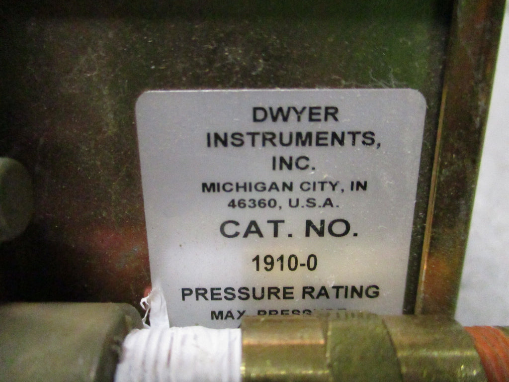 SMC AIR OPERATED VALVE VTA301-02 and dwyer cat no 1910-0 differential pressure