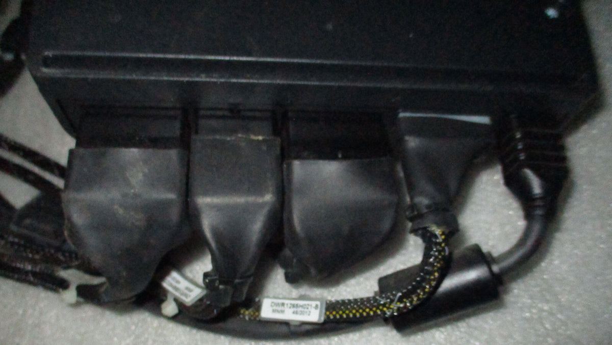 QUICKIE QUANTUM 600 POWER WHEELCHAIR CONTROL CTLDC1552 MODEL 1750-2009 WITH CABL