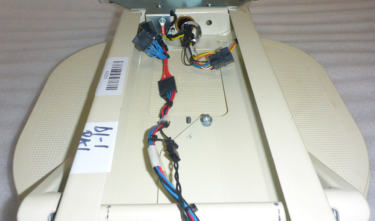 2023 HANDICARE STAIR LIFT FREE CURVE FOOTREST USED GOOD CONDITION AS PHOTO