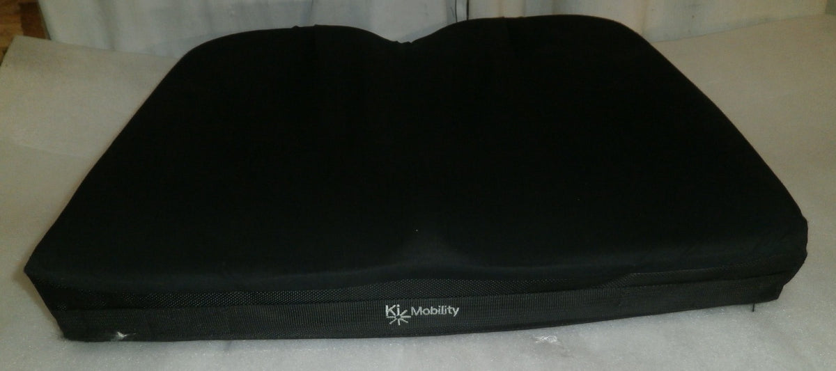 KI MOBILITY AXIOM G WHEELCHAIR CUSHION XG 19X18X4 INCH GOOD CONDITION