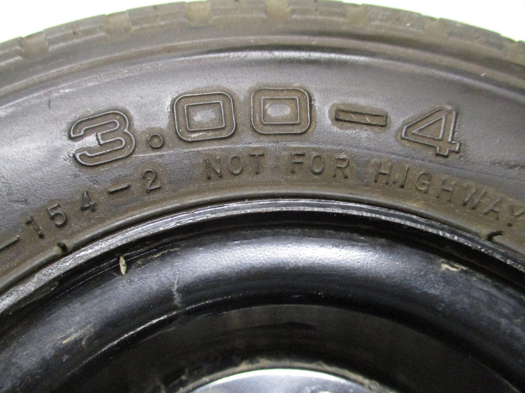INVACARE LEO 4 WHEELS SCOOTER 2 REAR TIRES AS PICTURES