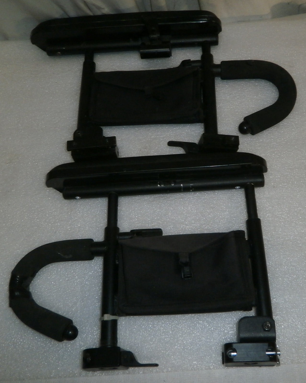 QUANTUM Q6 EDGE WHEELCHAIR ARMRESTS USED WITH RECEIVER AS PHOTO