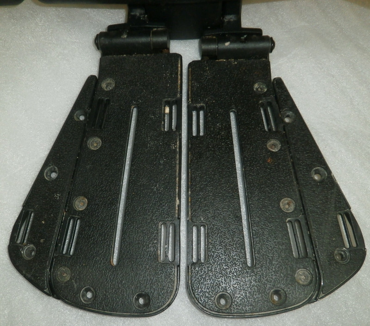 PRIDE QUANTUM TB3 POWER MOUNT FOOTREST HF 011074/ PO 400978 GOOD CONDITION