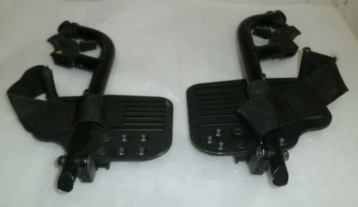 WHEELCHAIR FOOTREST S PHOTO GOOD CONDITION