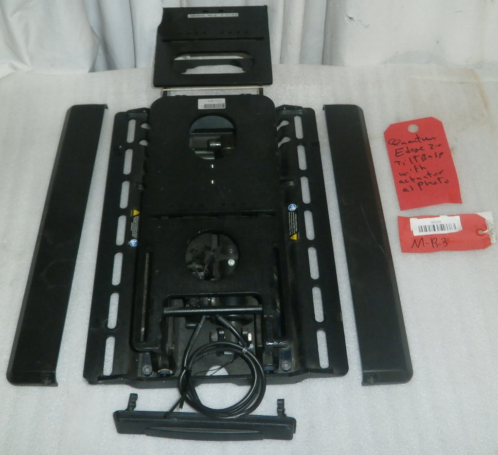 TILT BASE & BOLT FOR QUANTUM W.CH. WITH ACTUATOR AND SEAT PAN MEC144370