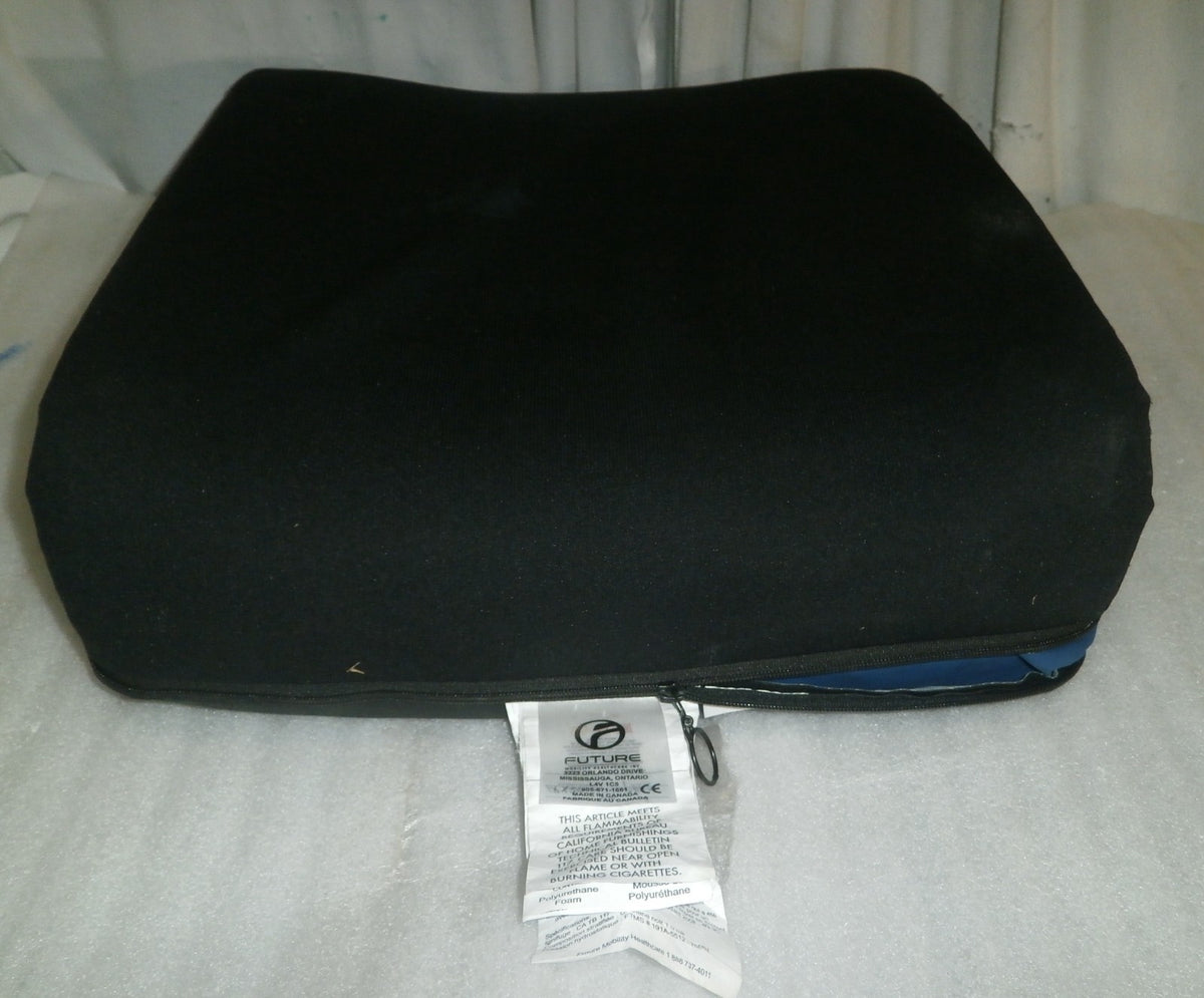FUTURE MOBILITY WHEELCHAIR CUSHION 06T-24601 SIZE 18 X 20 X 5" GOOD CONDITION