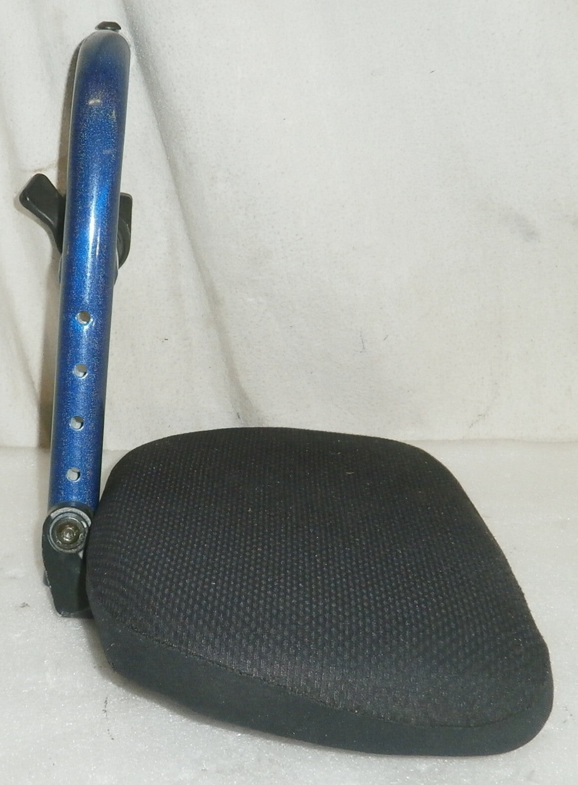 SET OF WHEELCHAIR FOOT REST NEW CONDITION WITH MOUNT PLATES