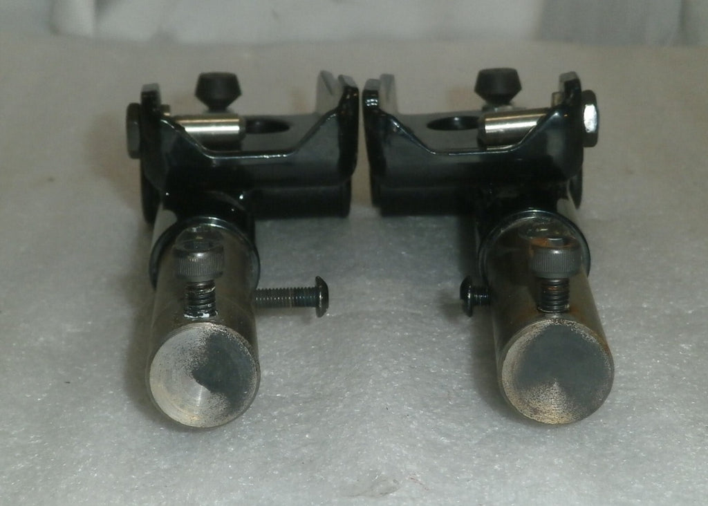 SET OF 2 WHEELCHAIR HINGE BRACKETS VERY GOOD AS PICTURE
