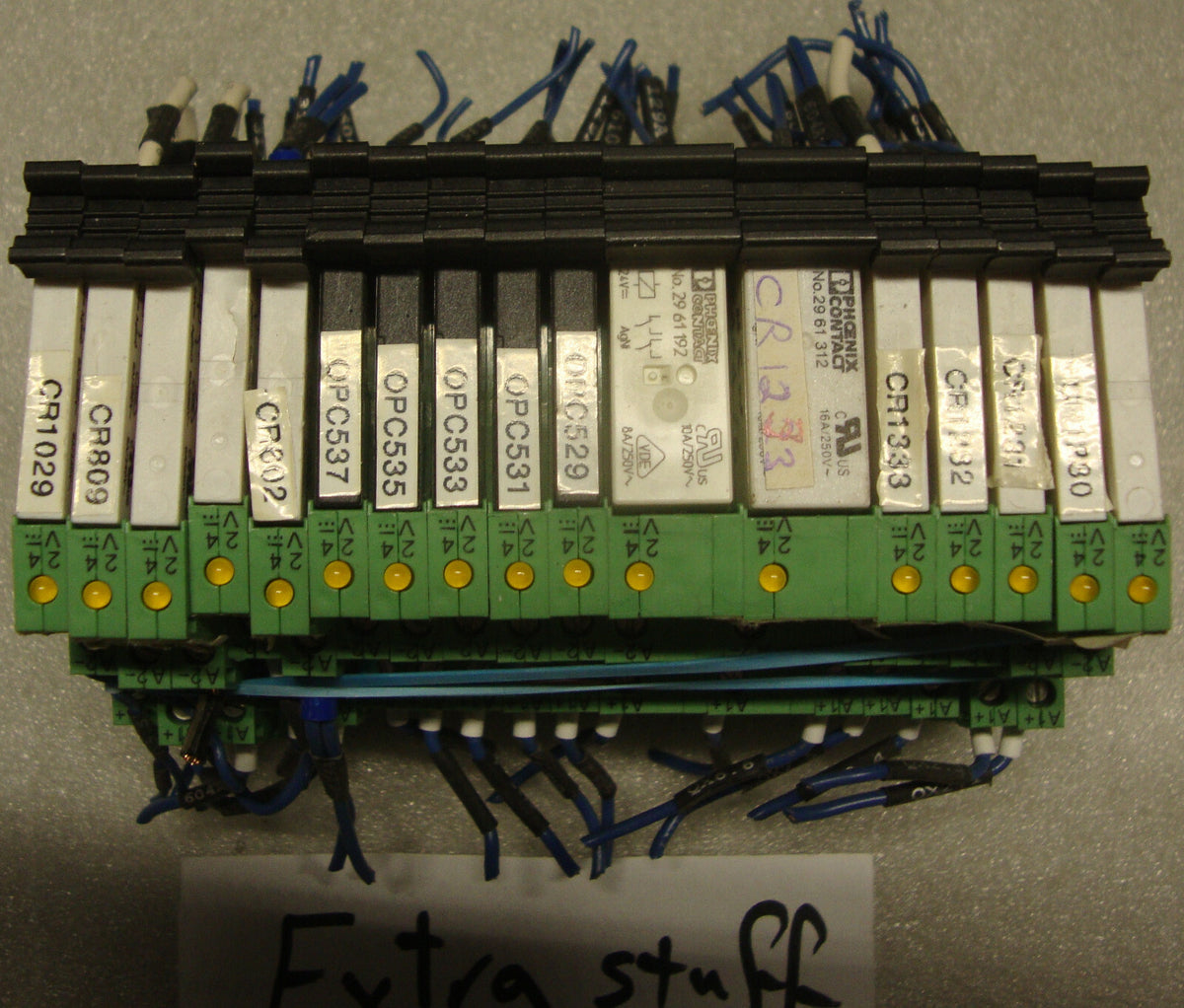 15 OF phoenix contact plc-bsc-24dc/21 , ONE 29-61-312 AND ONE 29-61-192 AS PHOTO