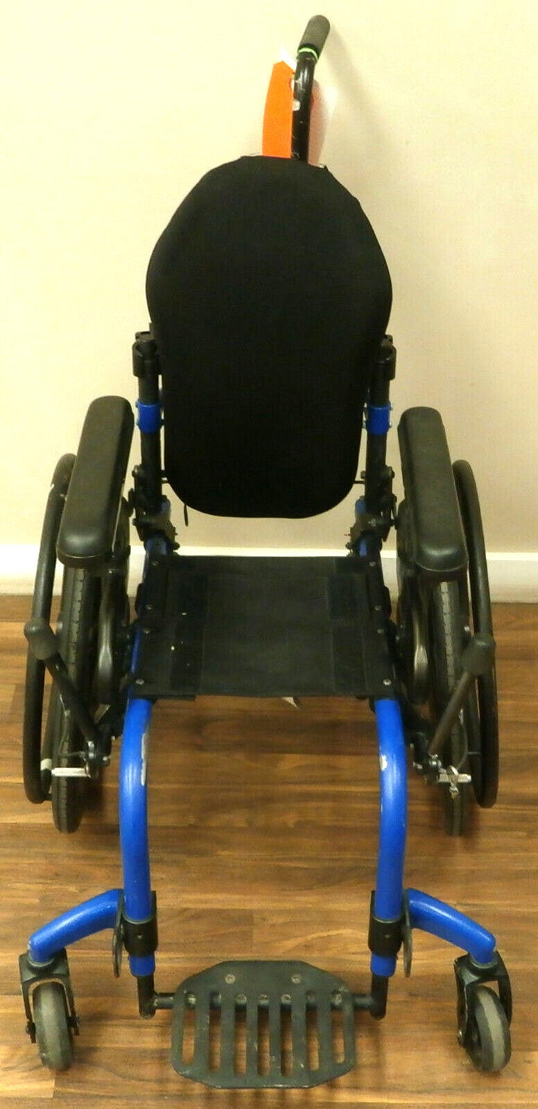 KI MOBILITY CLIK CHILD SIZE GOOD CONDITION 12 INCH SEAT WIDTH FAIR