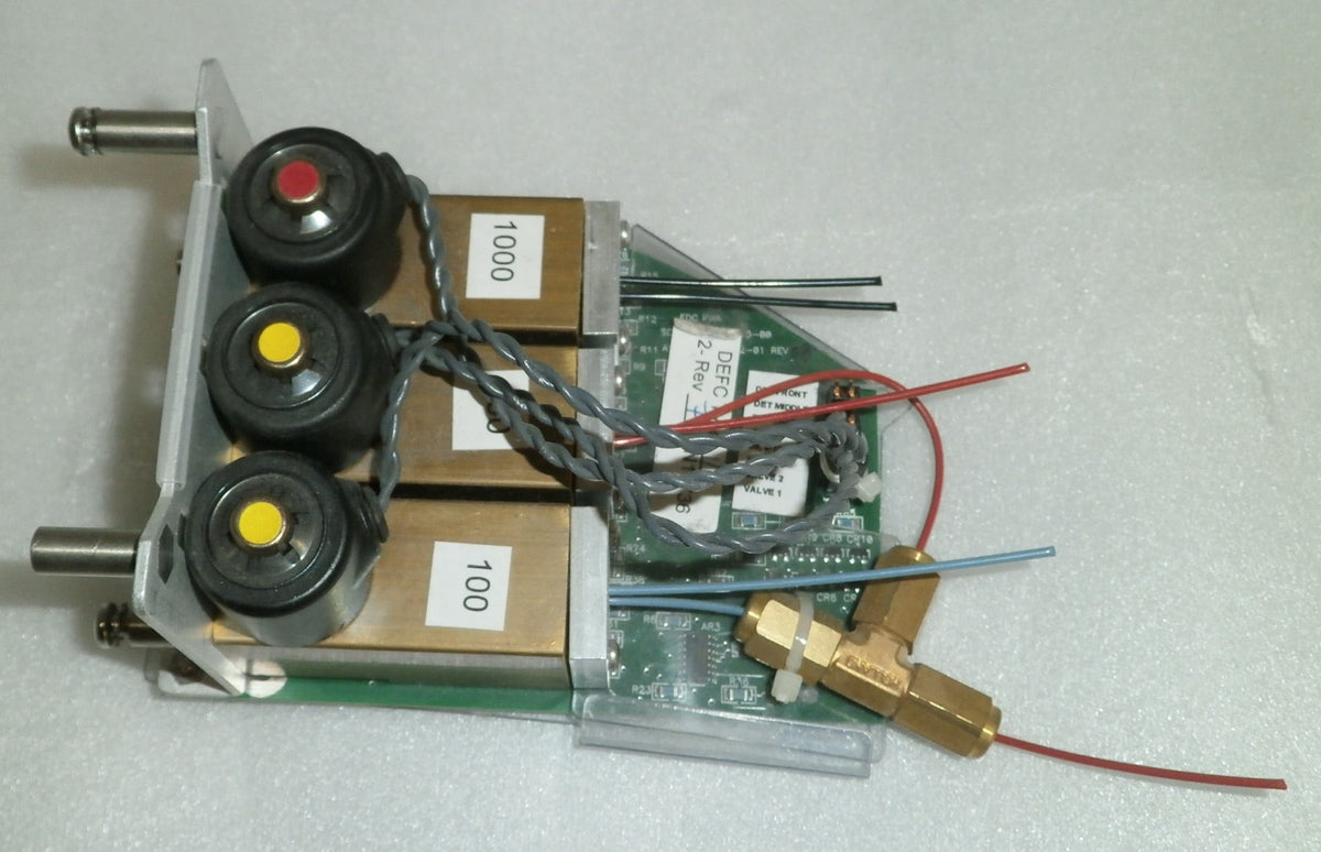 VARIAN CP-3800 DETECTOR DEFC TYPE II SN 17736 AND PARTS AS PHOTO