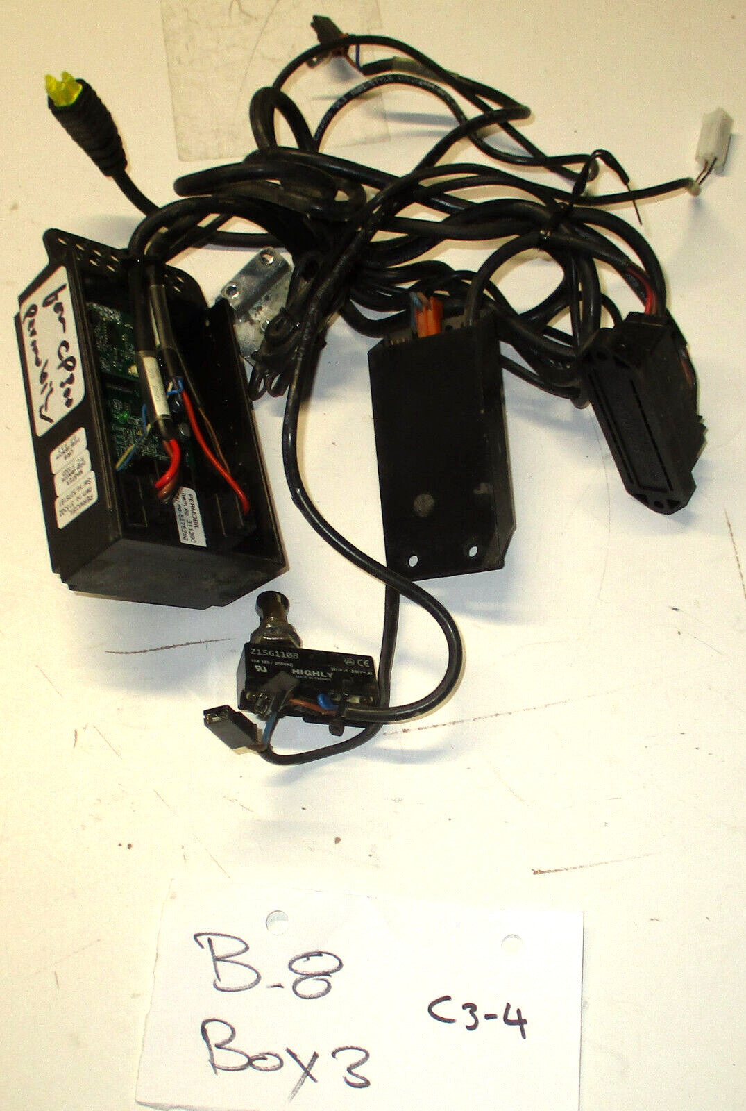 PERMOBIL CP300 PARTS 316730K450, 315302, 612922 AND Z15G1108 USED AS PICTURES