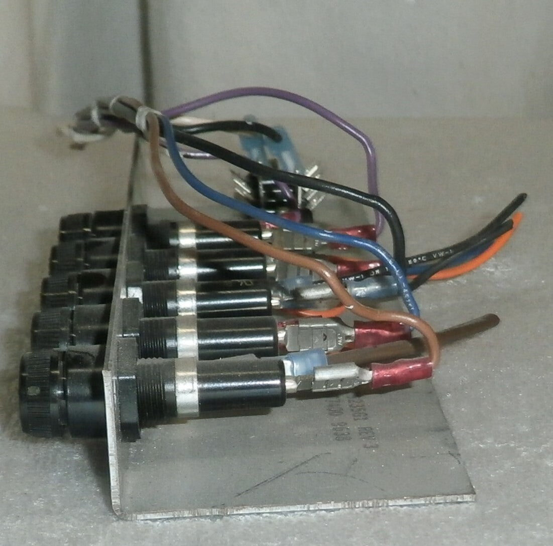 46279235G1 REV 3 VC477400 9638 Fuse, Bracket From GE AMX4 2169360-7