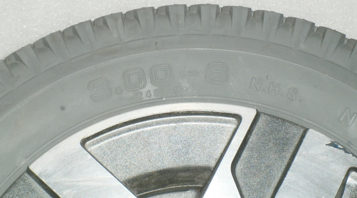 SET OF 2 QUANTUM Q6 EDGE WHEELS PRIMO POWERTRAX 3.00-8 VERY GOOD CONDITION