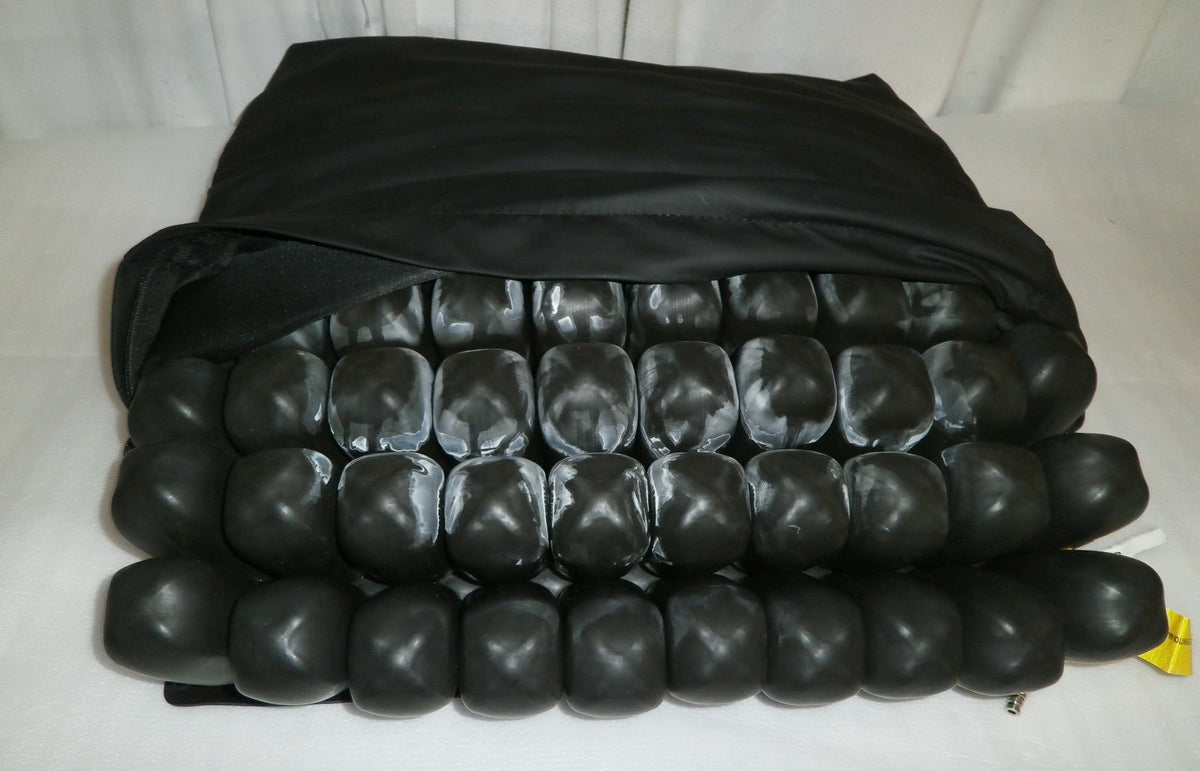 ROHO WHEELCHAIR CUSHION 19.5X18.5X4.25 INCH WITH COVER AND PUMP GOOD CONDI