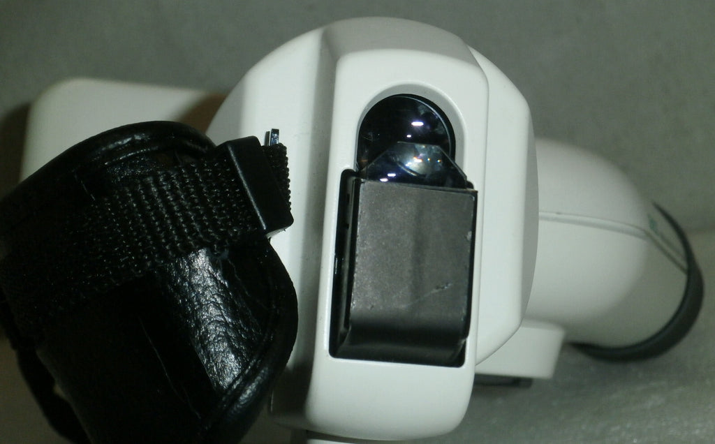 KOWA GENESIS HAND-HELD FIBER OPTIC FUNDUS CAMERA with CARRY CASE AND ACCESSORIES