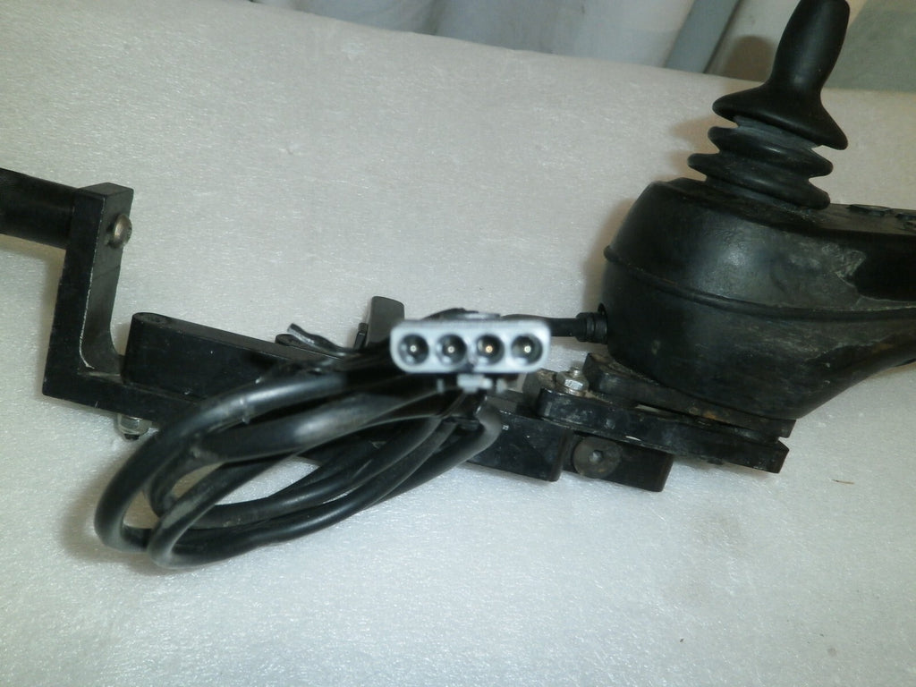 QUICKIE XPERIENCE JOYSTICK WITH SWING AWAY ARM D50680.01