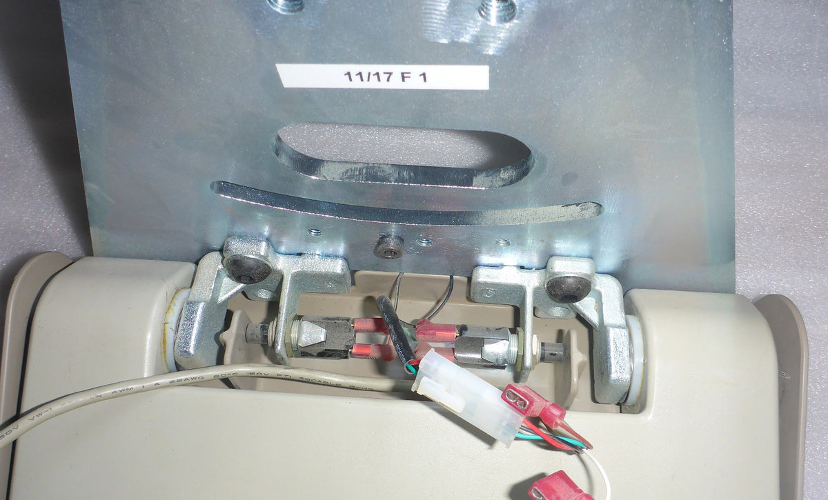 2017 BRUNO STRAIGHT STAIR LIFT 17120331214 FOOTREST USED GOOD CONDITION