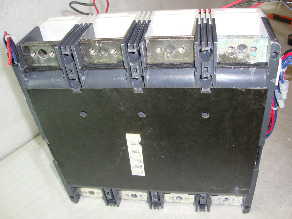 C series Cutler HAMMER SWITCH Breaker HLD4600WK 600 AMP VAC 250 VDC Max 4 Pol