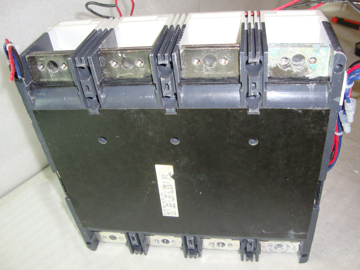 C series Cutler HAMMER SWITCH Breaker HLD4600WK 600 AMP VAC 250 VDC Max 4 Pol