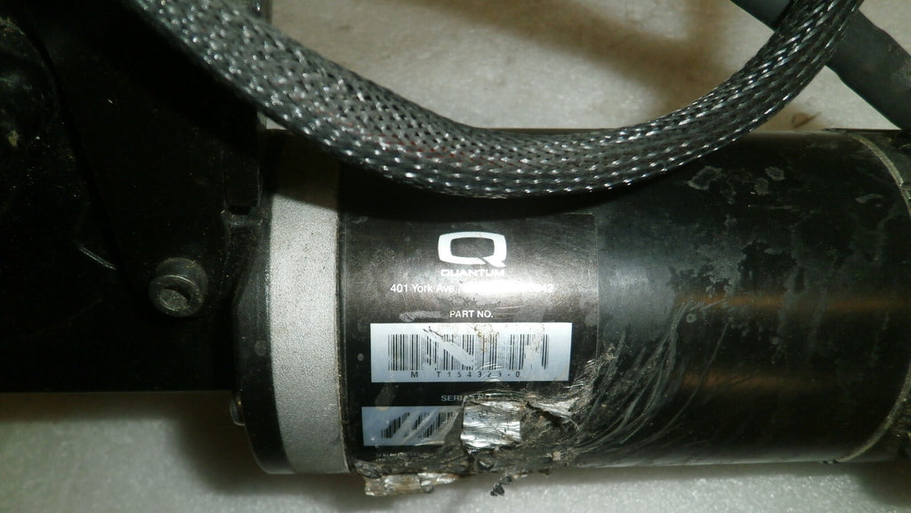PAIR OF MOTORS QUANTUM EDGE 2.0 MOT154323-01 MOT154324-01 w/CASTER & SUSPENSION