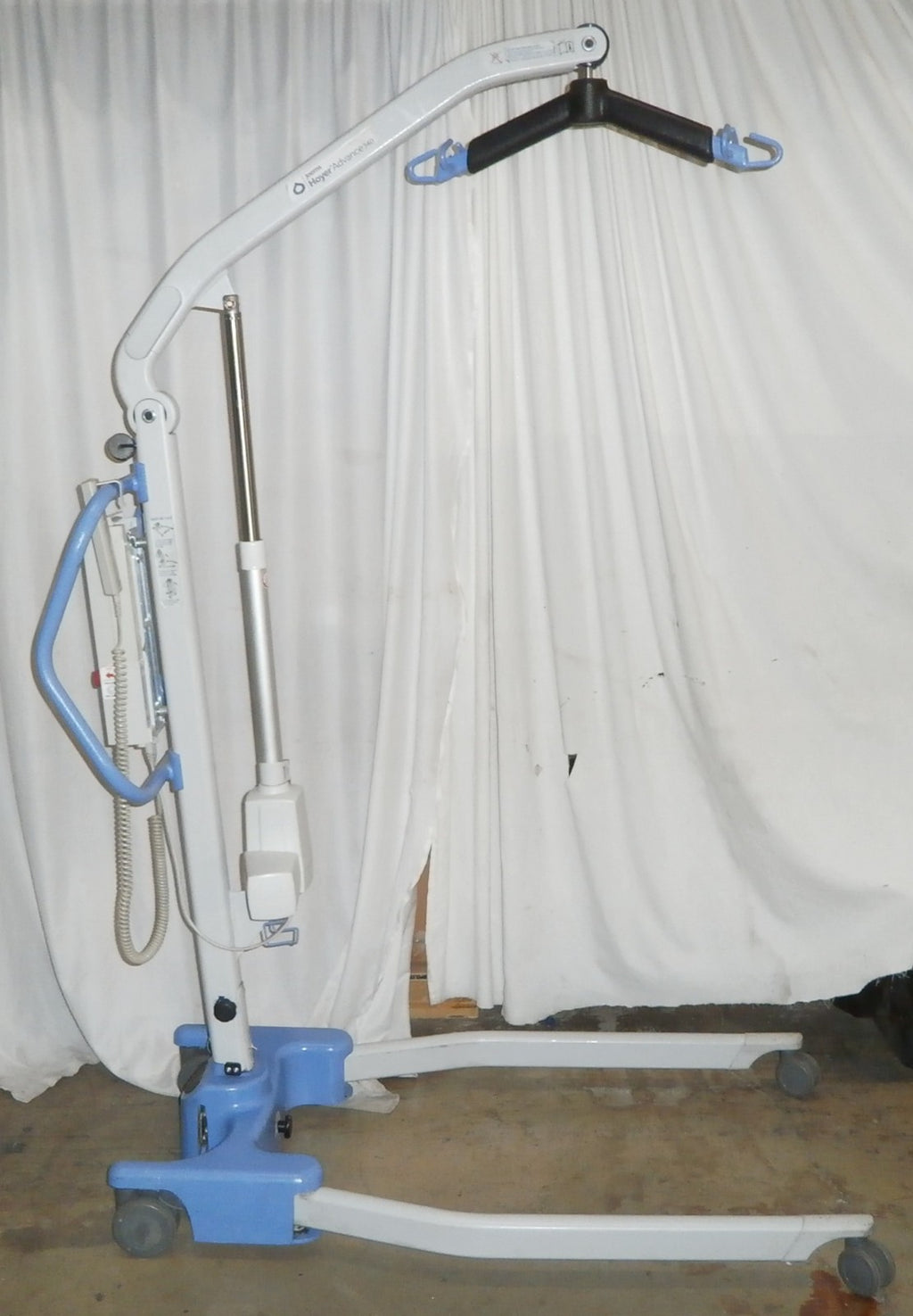 Joerns Hoyer Advance 340 Electric FOLDABLE Patient Lift (No Tariffs) Year 2019