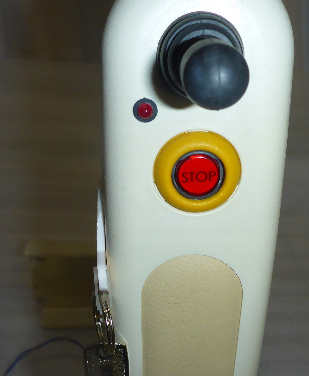 2022 HANDICARE STAIR LIFT ARM LEFT AND RIGHT WITH KEY.JOYSTICK CONTROL AND
