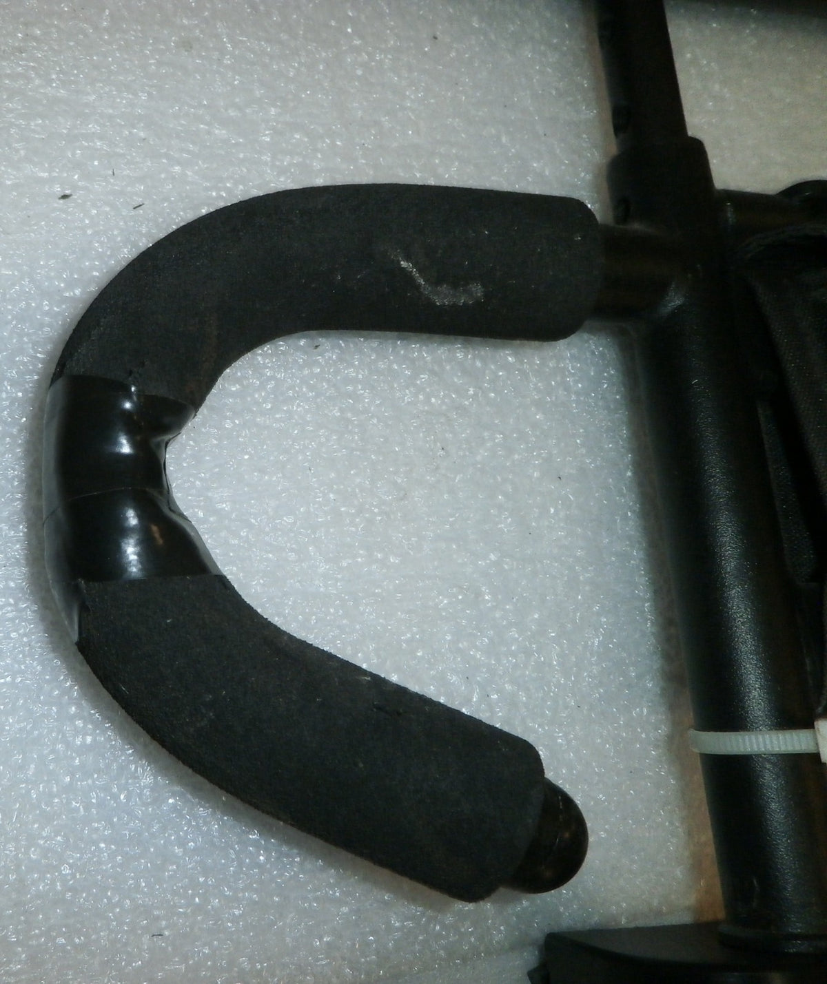 QUANTUM Q6 EDGE WHEELCHAIR ARMRESTS USED WITH RECEIVER AS PHOTO