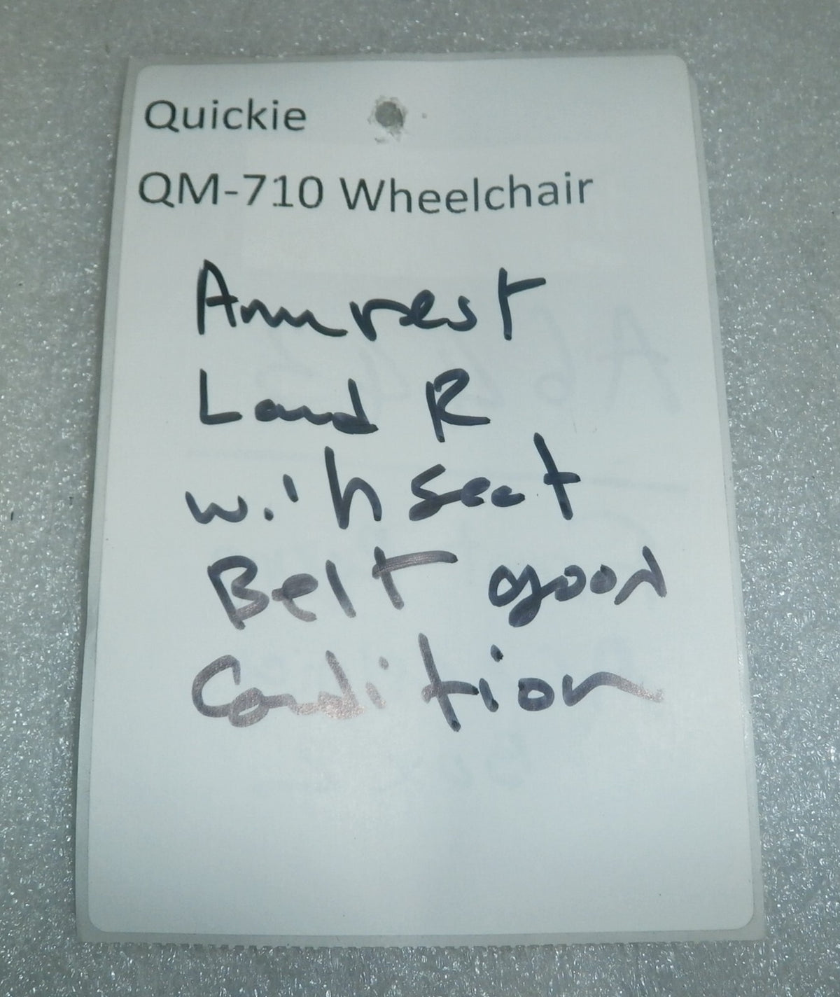 PAIR OF WHEELCHAIR ARM REST LEFT AND RIGHT WITH MOUNTS FOR QUICKIE QM-710