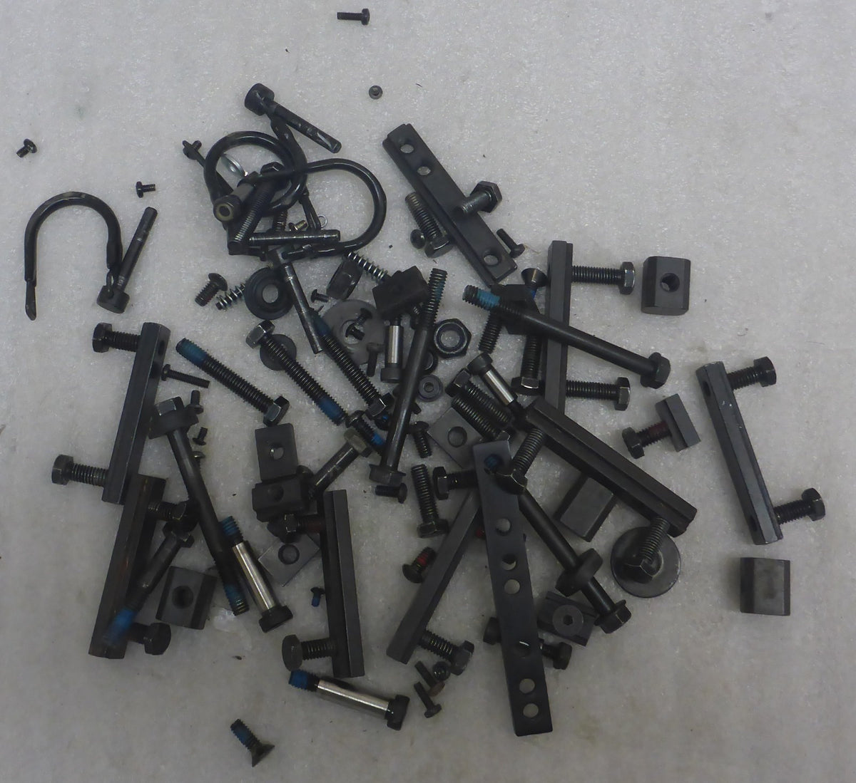QUANTUM 6000Z WHEELCHAIR BOLTS AND PARTS USED AS PHOTO
