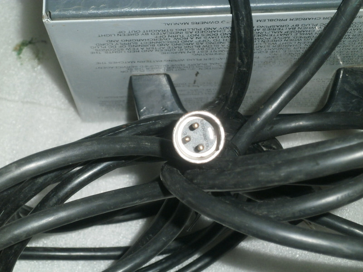 Lester Dual-Mode 24 Volt 8 A Automatic Timer 18330 Wheelchair Battery Charger