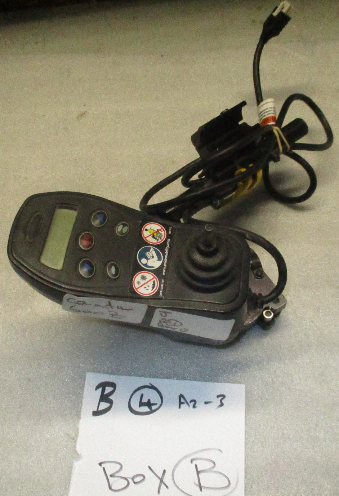 QUATUM 600Z JOYSTICK WITH ARM AND CABLE AS PICTURES