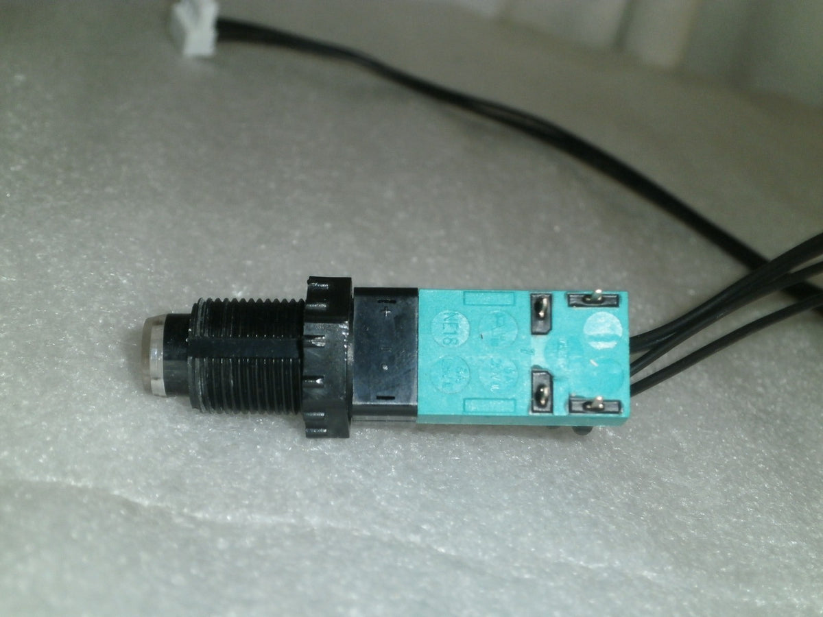 PANEL MOUNT PUSH BUTTON FROM MACHINE 8603800-77