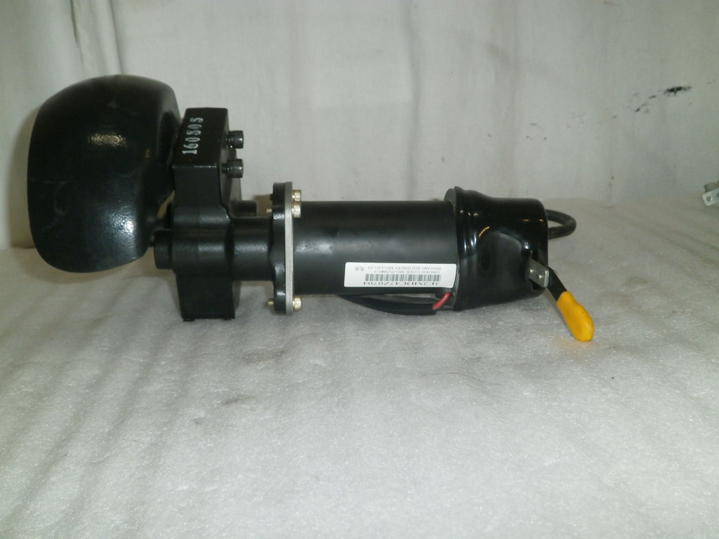 SHOPRIDER PIROUETTE MOTORS LEFT & RIGHT VERY GOOD WORKING CONDITION W/ CABLES