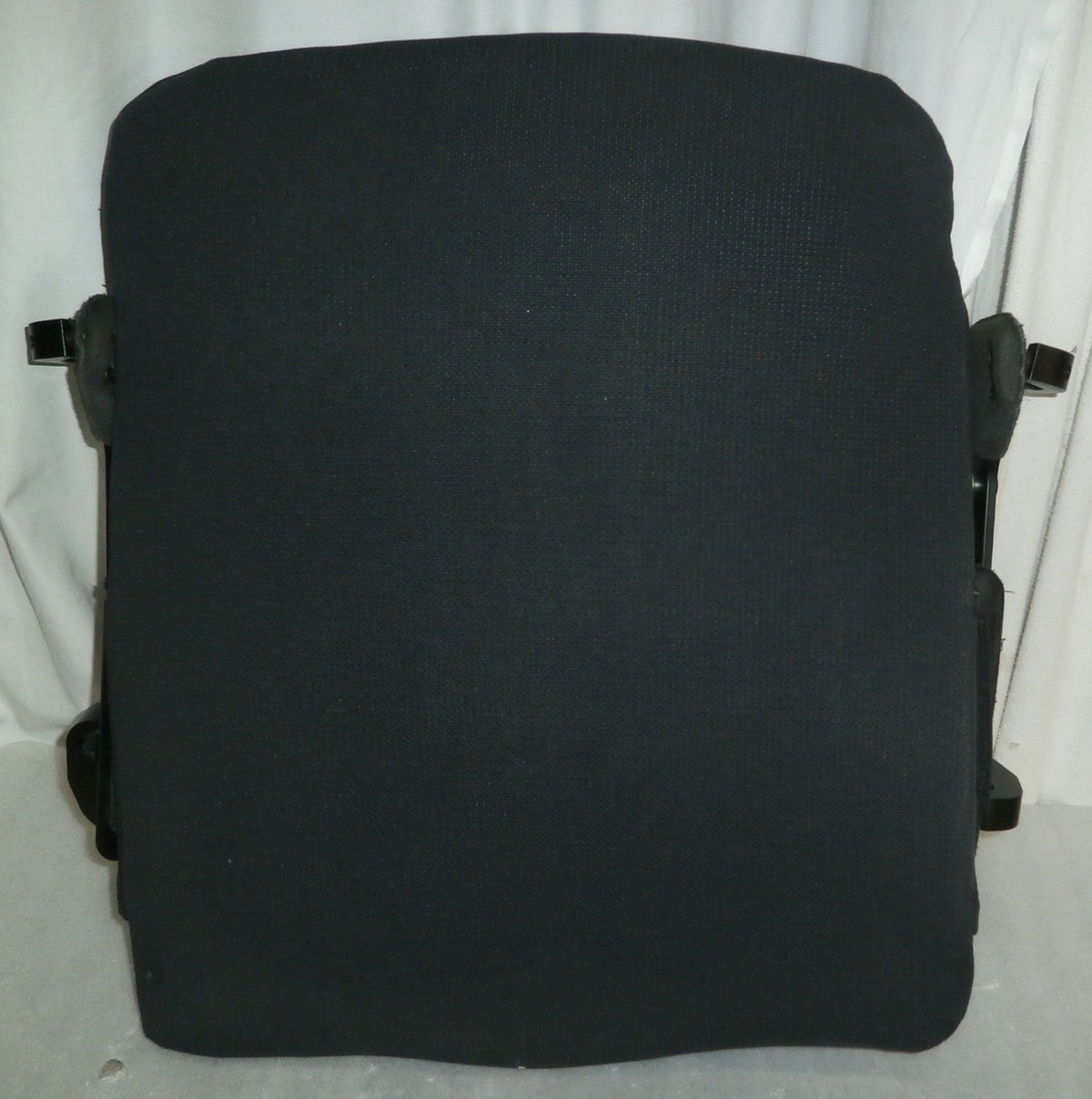 QUANTUM Q6 EDGE BACK CUSHION WITH ACCESSORIES AS PHOTO