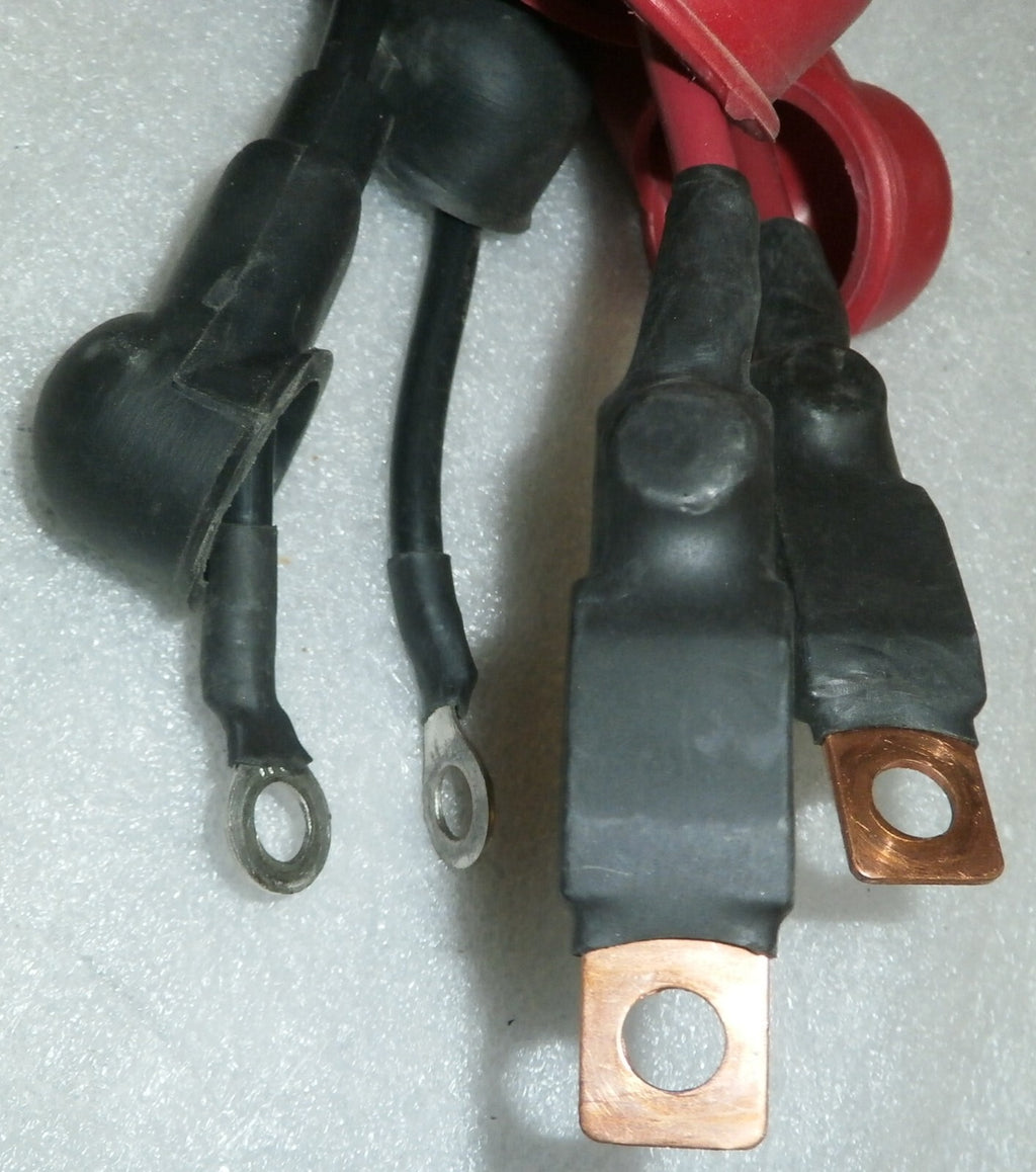 SET OF QUANTUM EDGE 2.0 2017 POWER CABLE FOR WHEELCHAIR WITH 70A FUSE VERY GOOD
